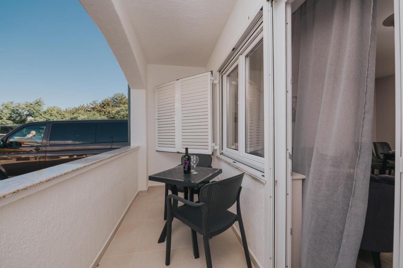 Apartments Virgine Maria I باشْكا المظهر الخارجي الصورة